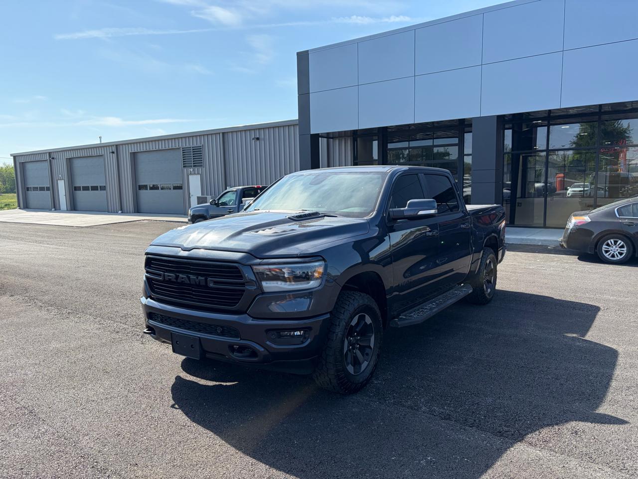 RAM 1500 Sport 4x4 Crew Cab 5'7" Box 2019