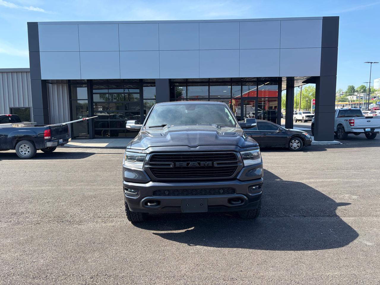 RAM 1500 Sport 4x4 Crew Cab 5'7" Box 2019