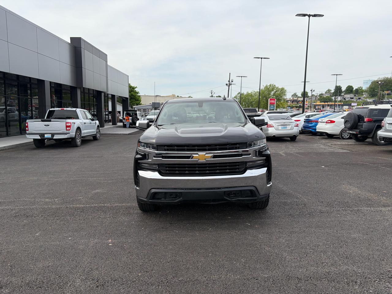 Chevrolet Silverado 1500 4WD Double Cab 147" LT w/1LT 2021