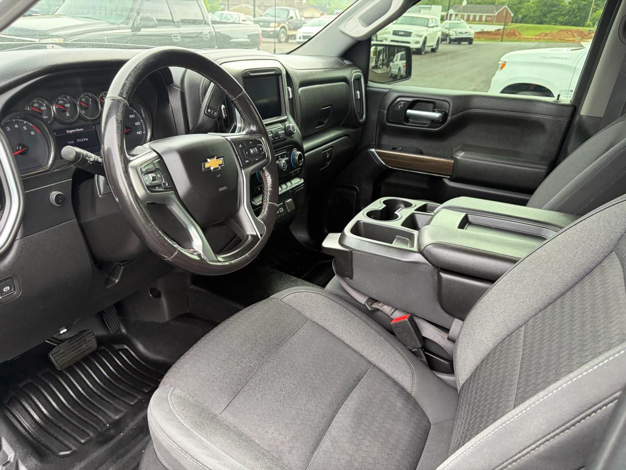 Chevrolet Silverado 1500 4WD Double Cab 147" LT w/1LT 2021