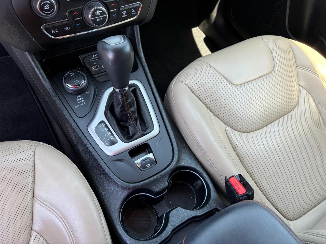 Jeep Cherokee 4WD 4dr Limited 2015