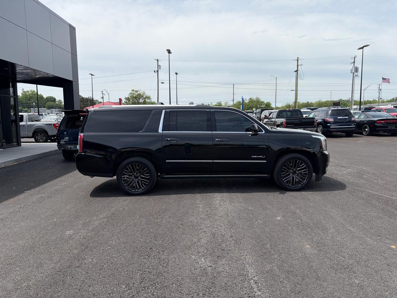 GMC Yukon XL 4WD 4dr Denali 2018