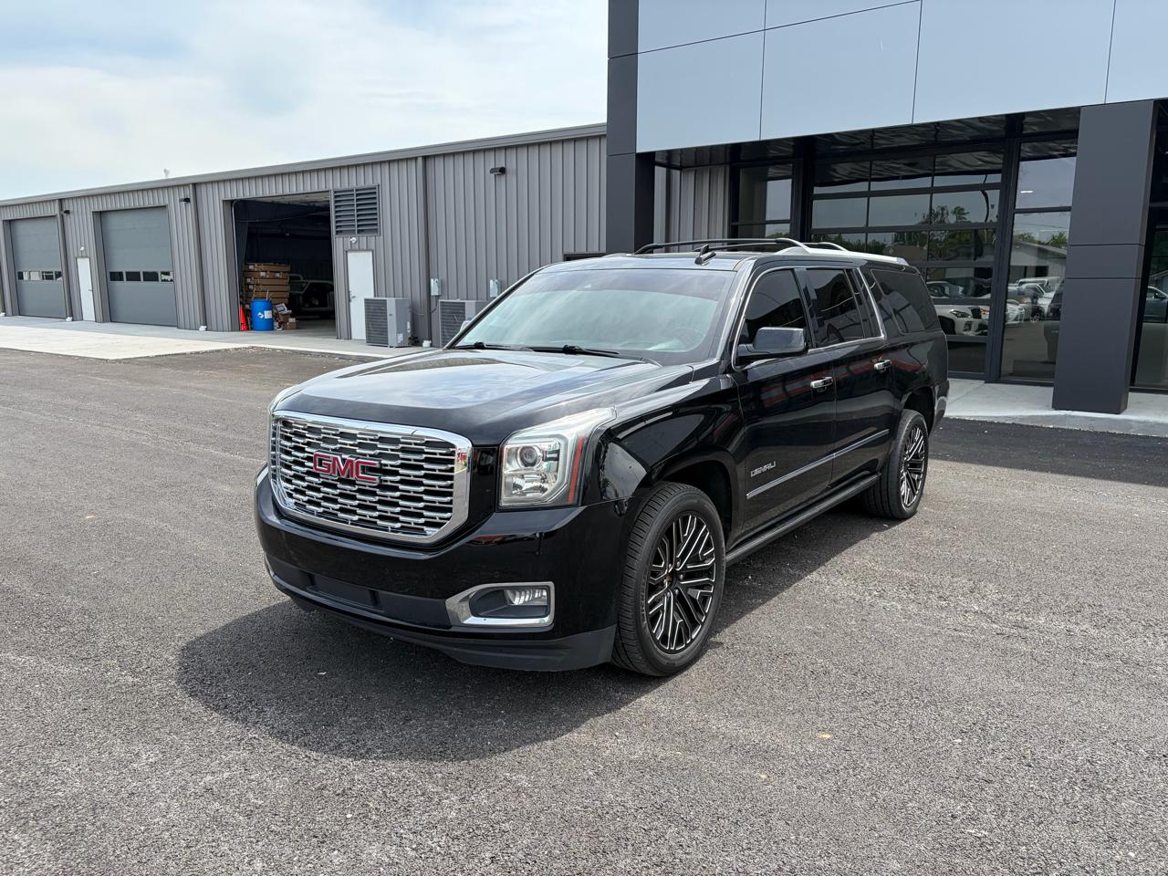 GMC Yukon XL 4WD 4dr Denali 2018