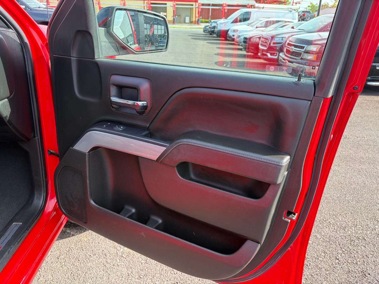 Chevrolet Silverado 1500 4WD Crew Cab 143.5" LT w/2LT 2018