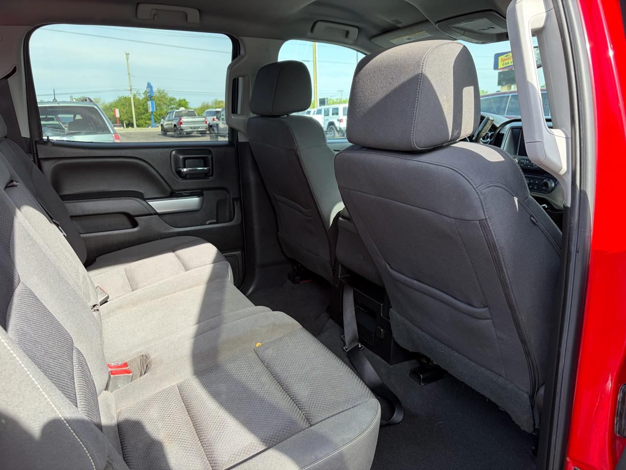 Chevrolet Silverado 1500 4WD Crew Cab 143.5" LT w/2LT 2018