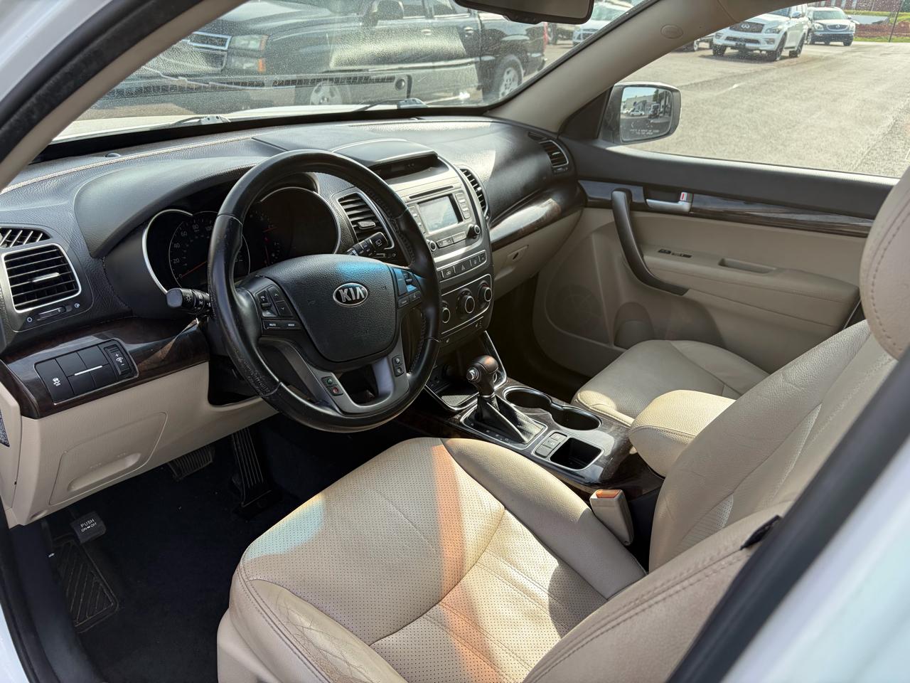 Kia Sorento 2WD 4dr I4 LX 2015