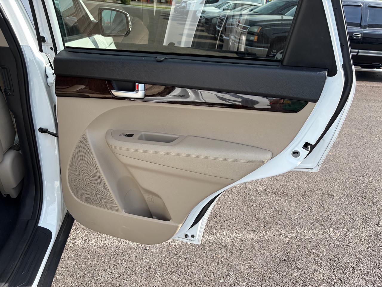 Kia Sorento 2WD 4dr I4 LX 2015