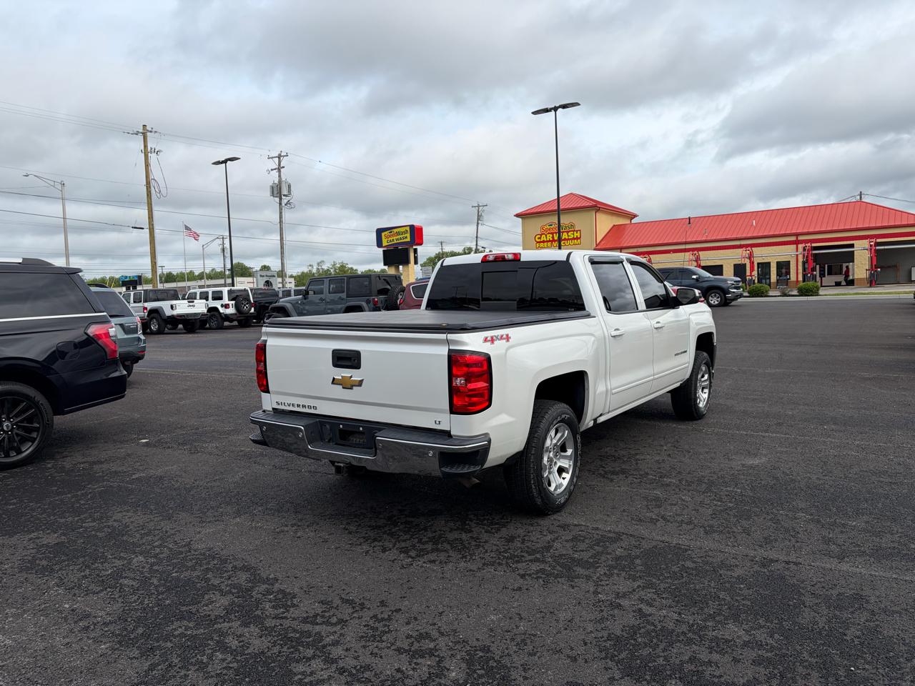 Chevrolet Silverado 1500 4WD Crew Cab 143.5" LT w/1LT 2016