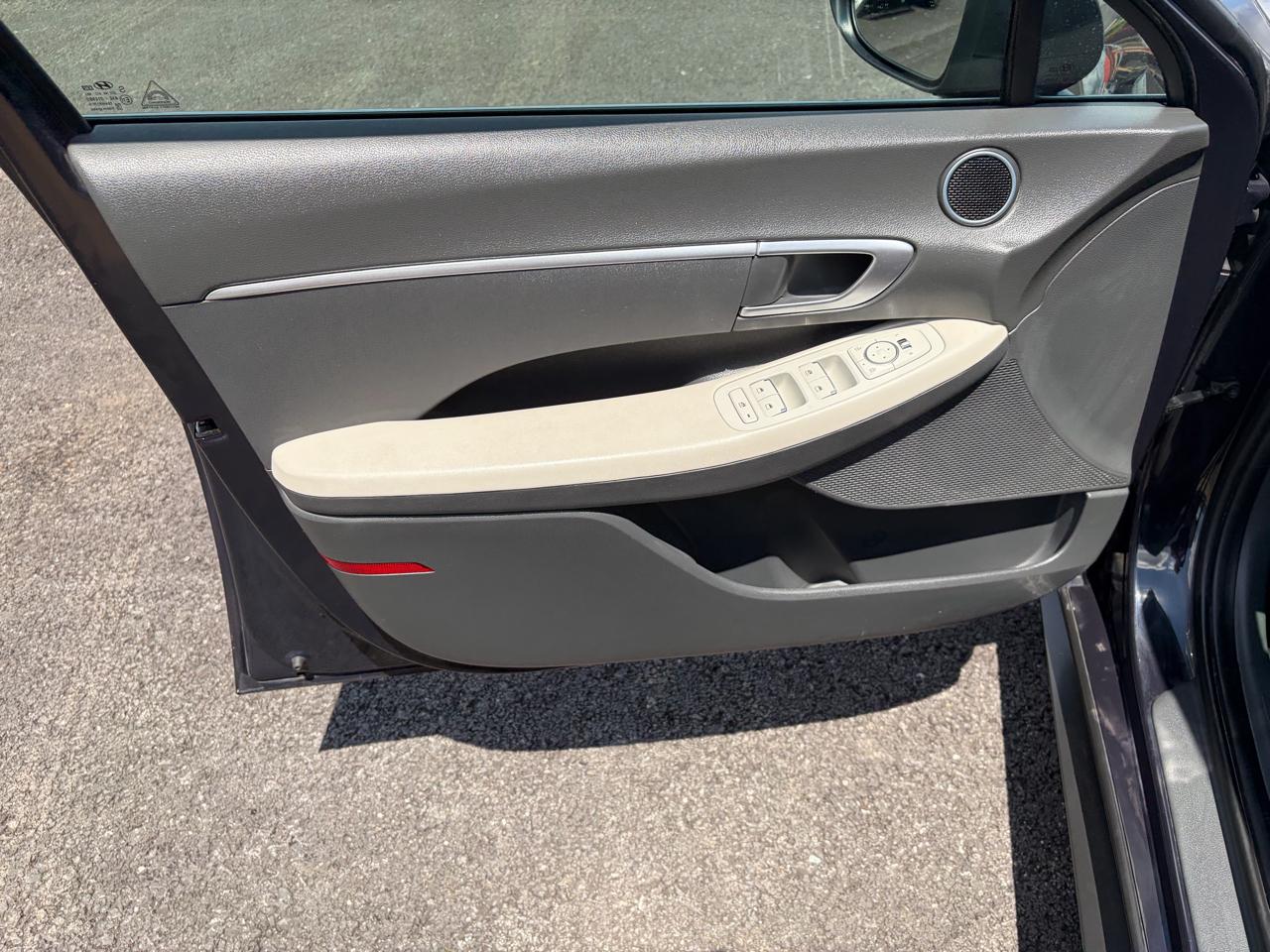 Hyundai Sonata SE 2.5L *Ltd Avail* 2023
