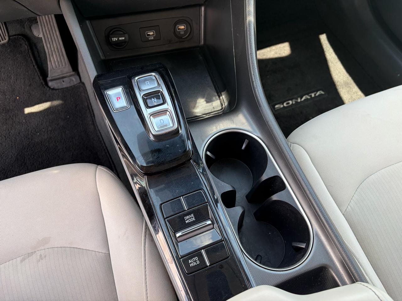 Hyundai Sonata SE 2.5L *Ltd Avail* 2023