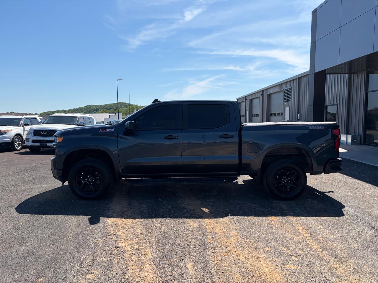 Chevrolet Silverado 1500 4WD Crew Cab 147" Custom Trail Boss 2020