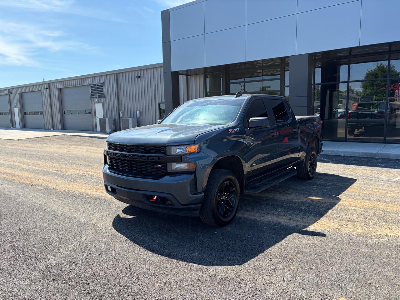 Chevrolet Silverado 1500 4WD Crew Cab 147" Custom Trail Boss 2020