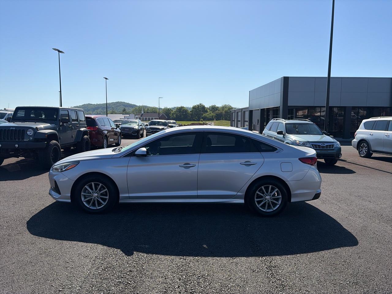 Hyundai Sonata SE 2.4L 2019
