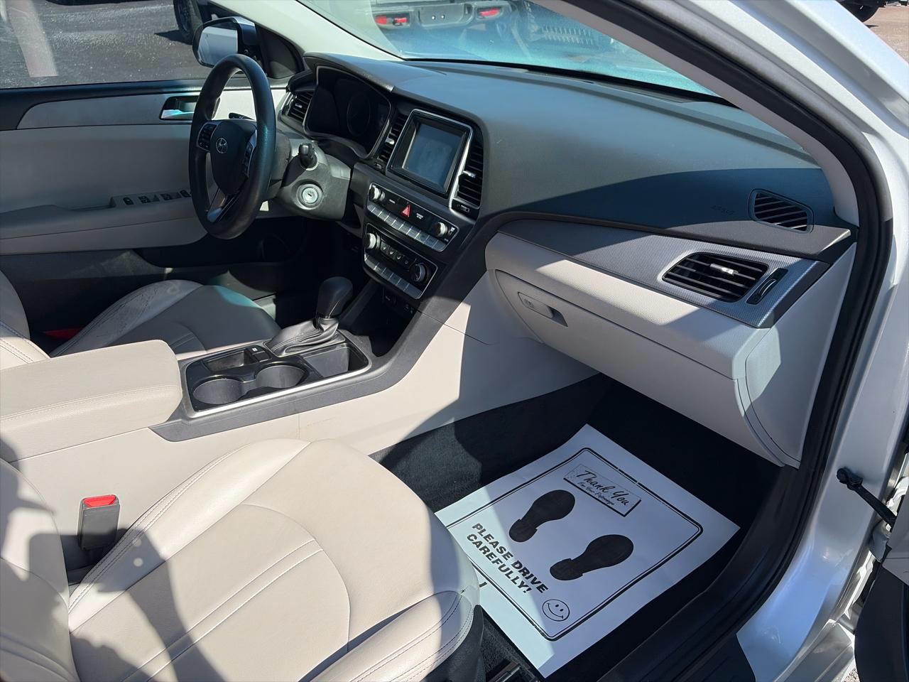 Hyundai Sonata SE 2.4L 2019