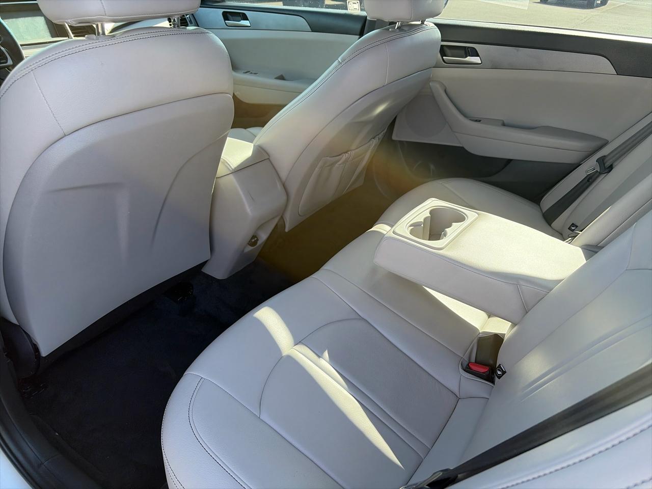 Hyundai Sonata SE 2.4L 2019