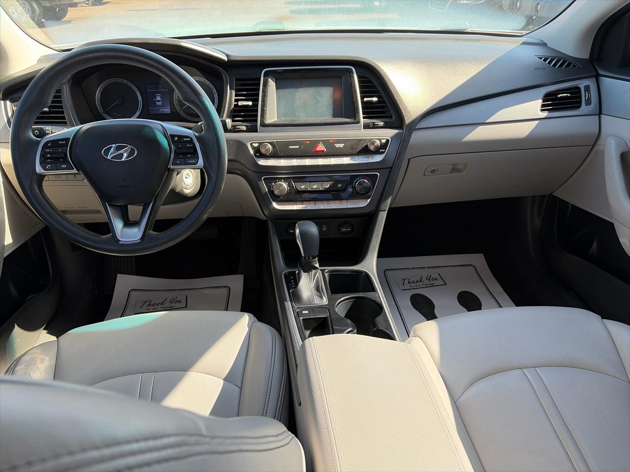 Hyundai Sonata SE 2.4L 2019