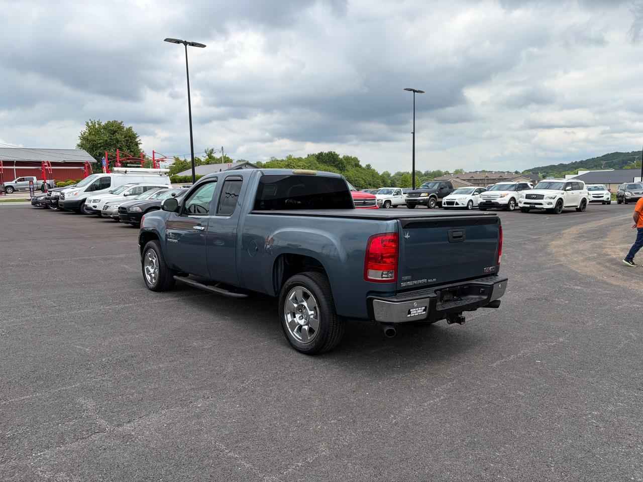 GMC Sierra 1500 2WD Ext Cab 143.5" SLE 2011