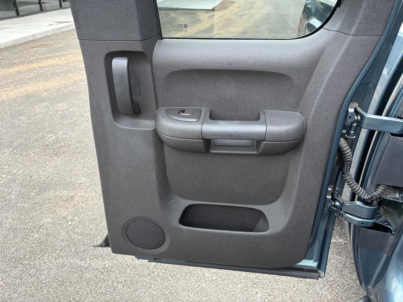 GMC Sierra 1500 2WD Ext Cab 143.5" SLE 2011