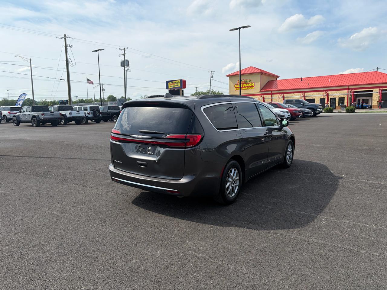 Chrysler Pacifica Touring L FWD 2022