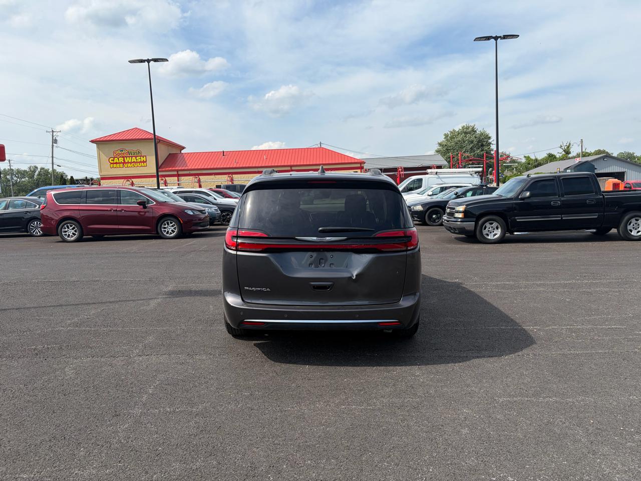 Chrysler Pacifica Touring L FWD 2022