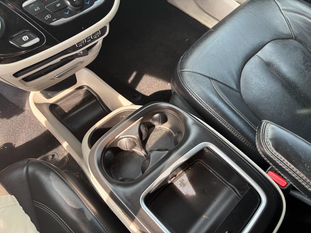Chrysler Pacifica Touring L FWD 2022