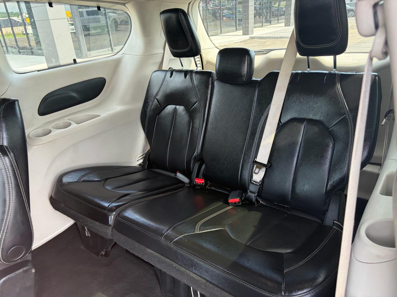 Chrysler Pacifica Touring L FWD 2022