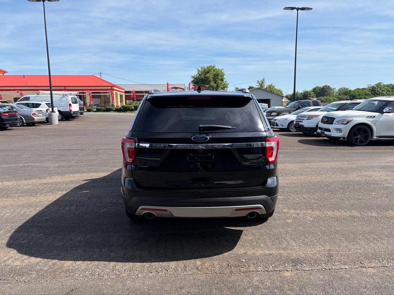 Ford Explorer FWD 4dr XLT 2016