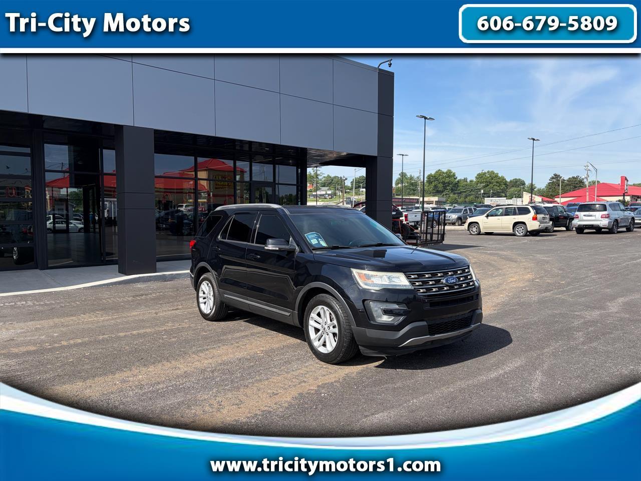 2016 Ford Explorer XLT FWD's photo