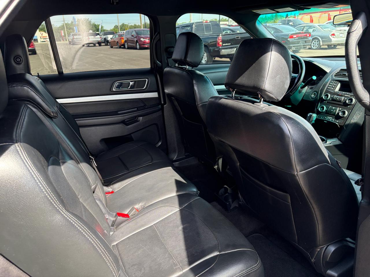 Ford Explorer FWD 4dr XLT 2016