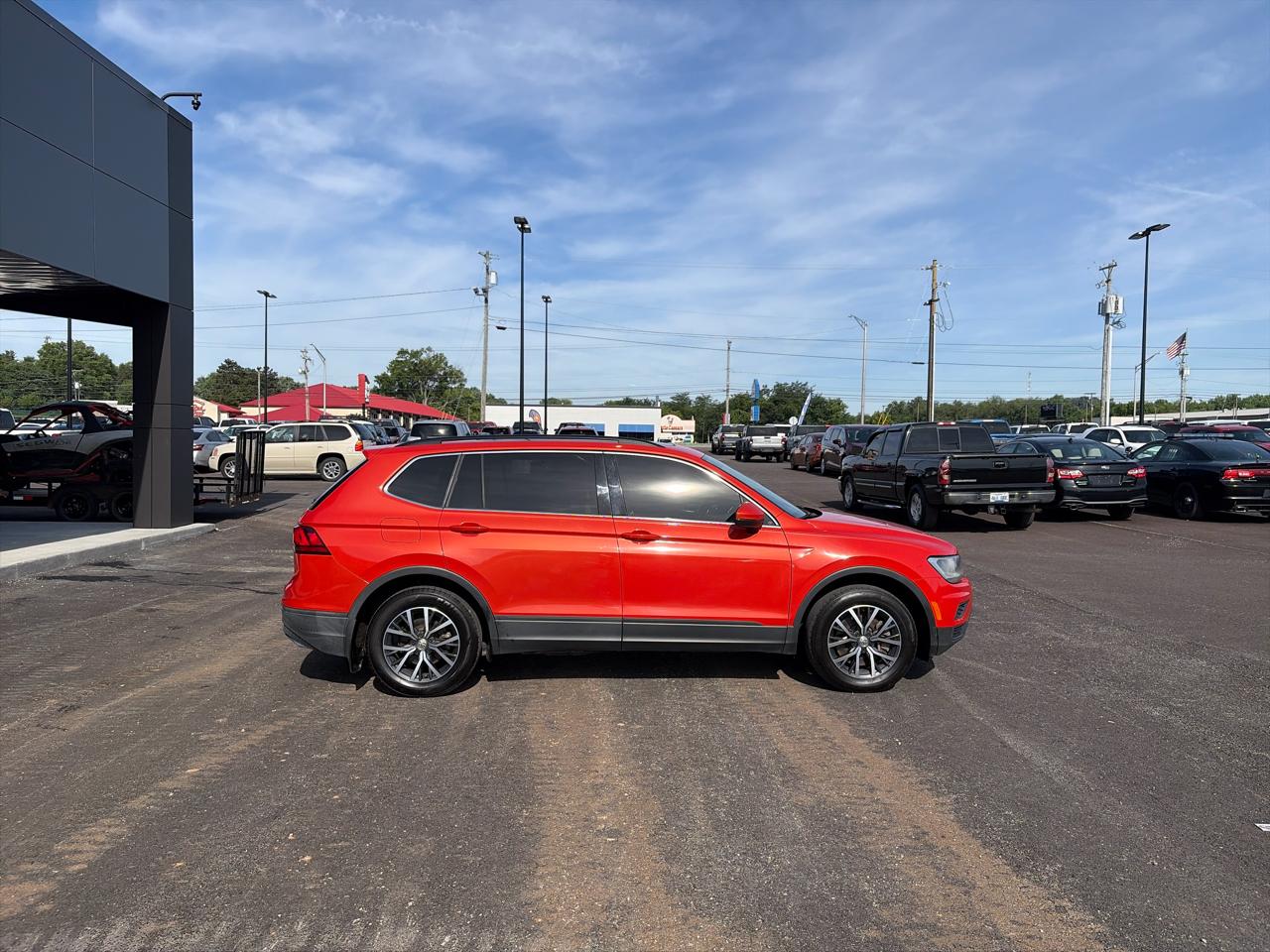 Volkswagen Tiguan 2.0T SE FWD 2019
