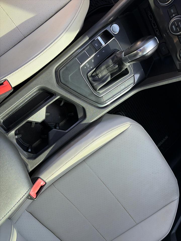 Volkswagen Tiguan 2.0T SE FWD 2019