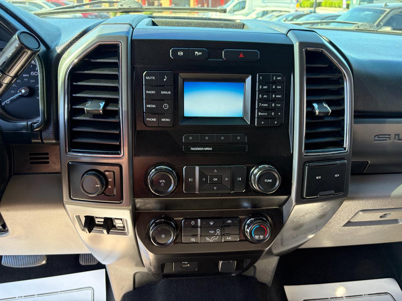 Ford Super Duty F-250 SRW XLT 4WD Crew Cab 6.75' Box 2019