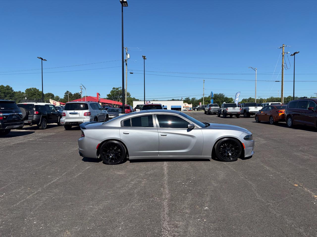 Dodge Charger 4dr Sdn SXT RWD 2016