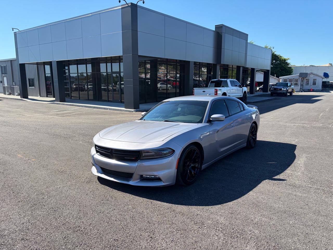 Dodge Charger 4dr Sdn SXT RWD 2016