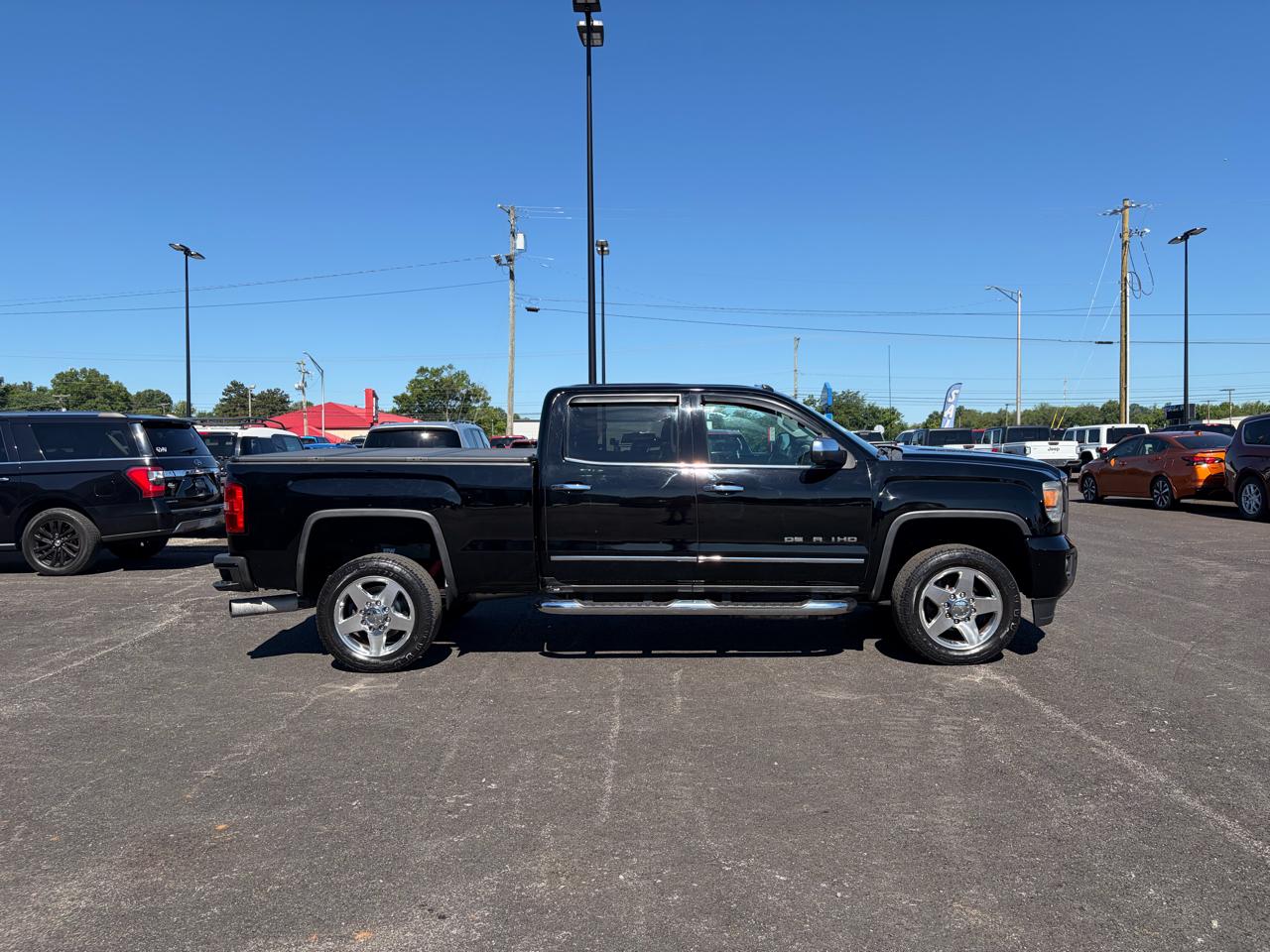 GMC Sierra 2500HD 4WD Crew Cab 153.7" Denali 2015