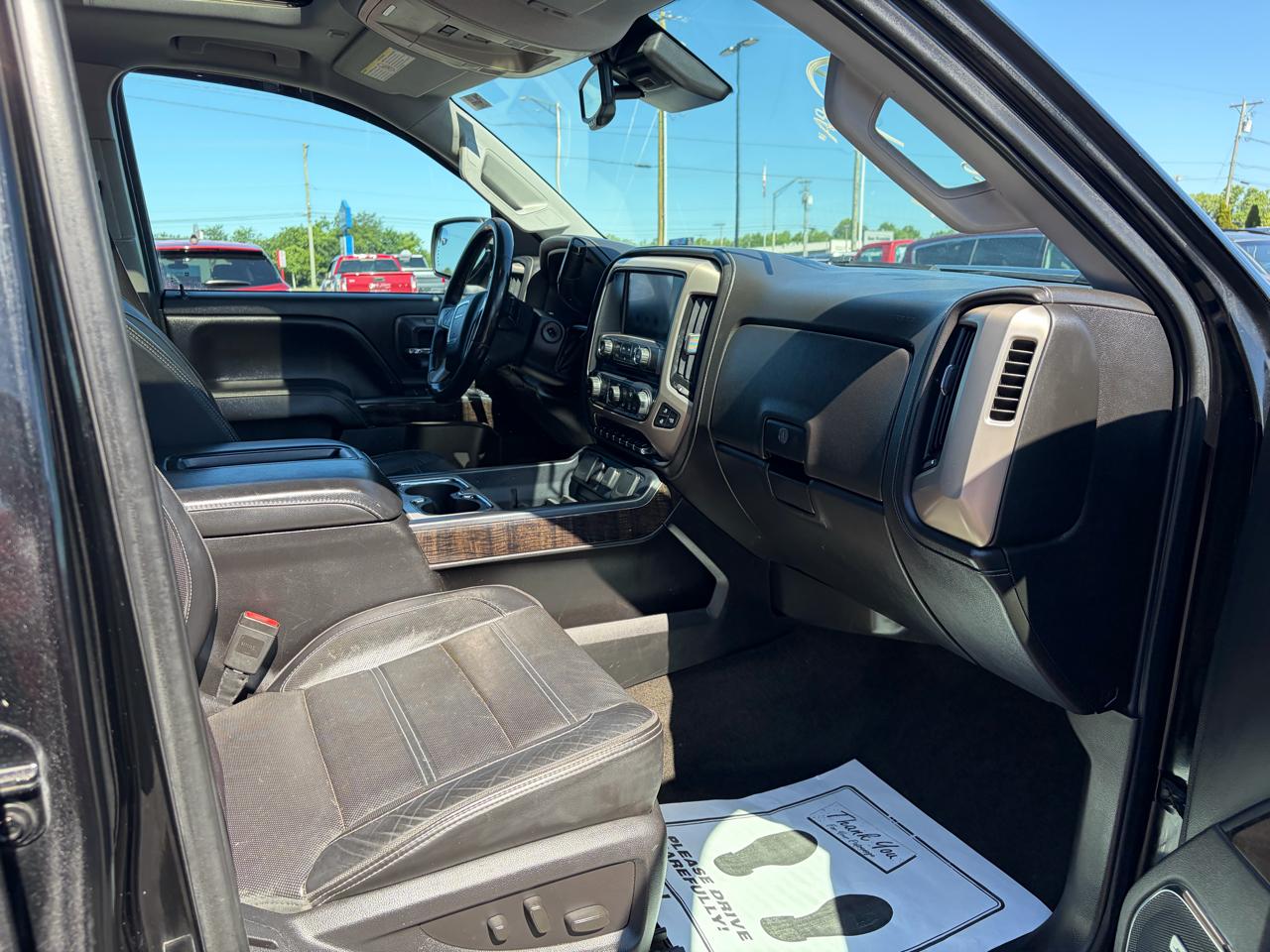 GMC Sierra 2500HD 4WD Crew Cab 153.7" Denali 2015