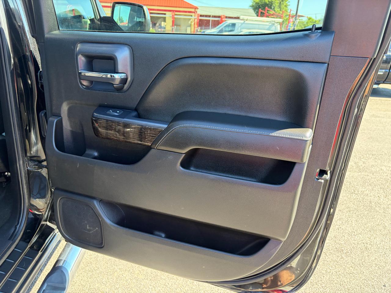GMC Sierra 2500HD 4WD Crew Cab 153.7" Denali 2015