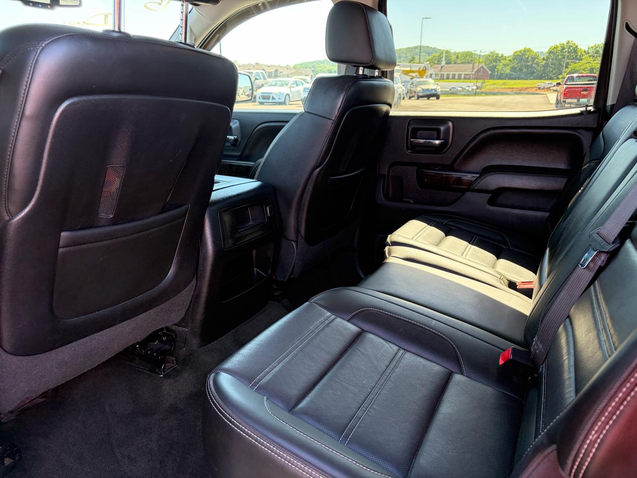 GMC Sierra 2500HD 4WD Crew Cab 153.7" Denali 2015