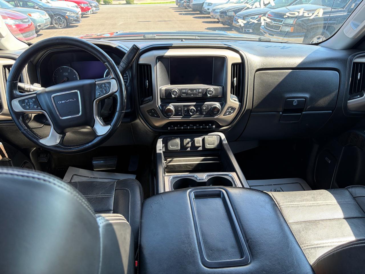 GMC Sierra 2500HD 4WD Crew Cab 153.7" Denali 2015