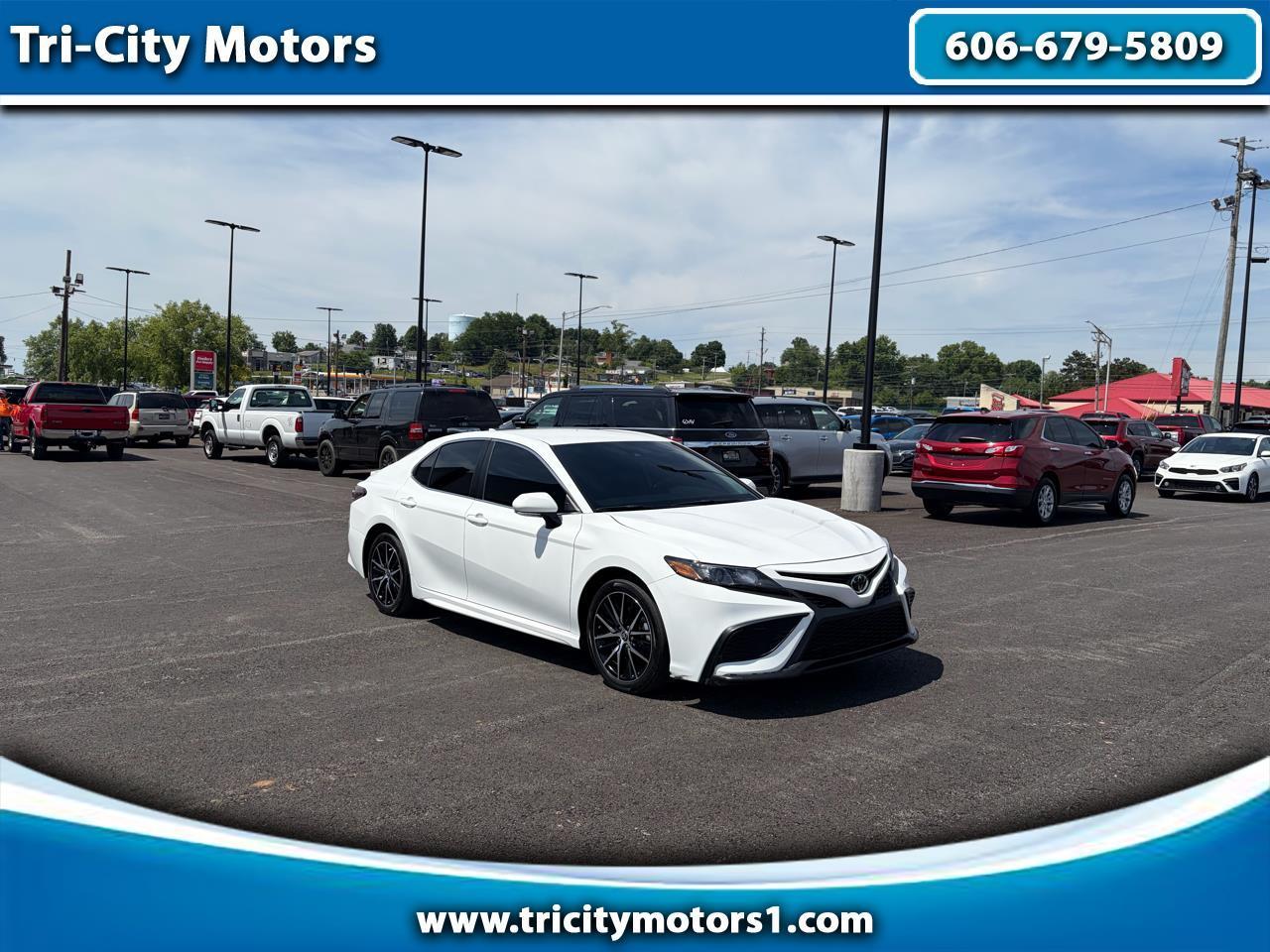 Toyota Camry SE Auto (Natl) 2023