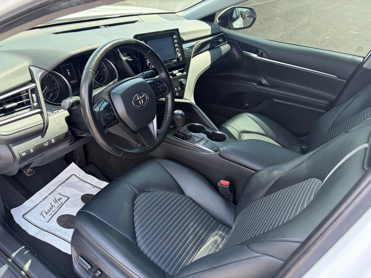 Toyota Camry SE Auto (Natl) 2023