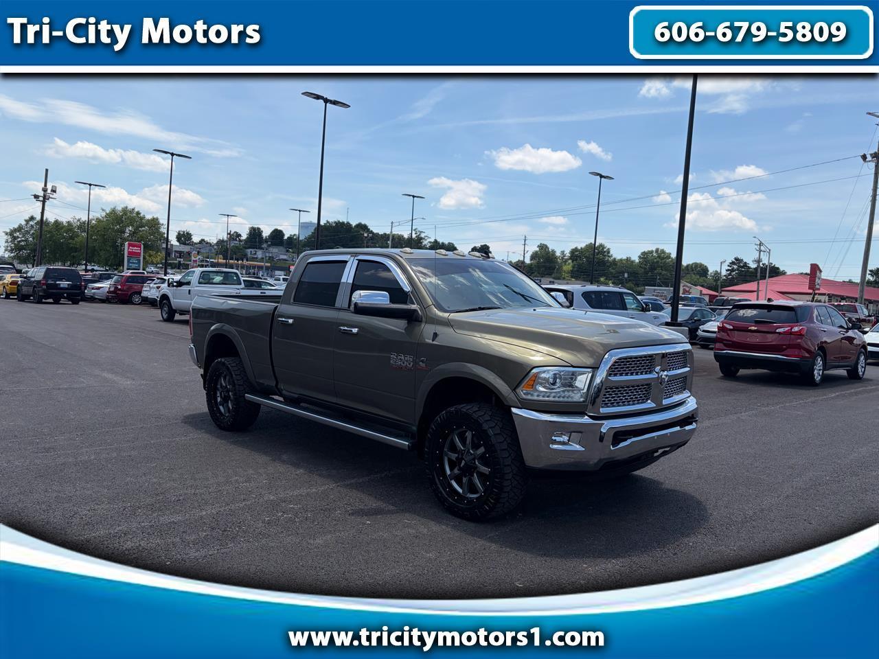 RAM 2500 4WD Crew Cab 149" Laramie 2015