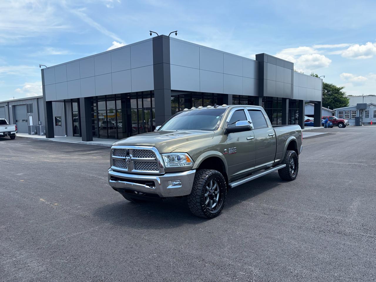 RAM 2500 4WD Crew Cab 149" Laramie 2015