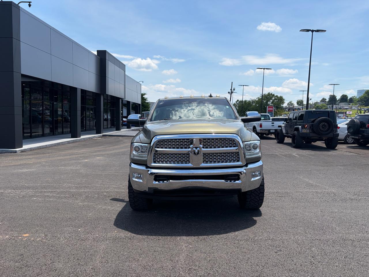 RAM 2500 4WD Crew Cab 149" Laramie 2015