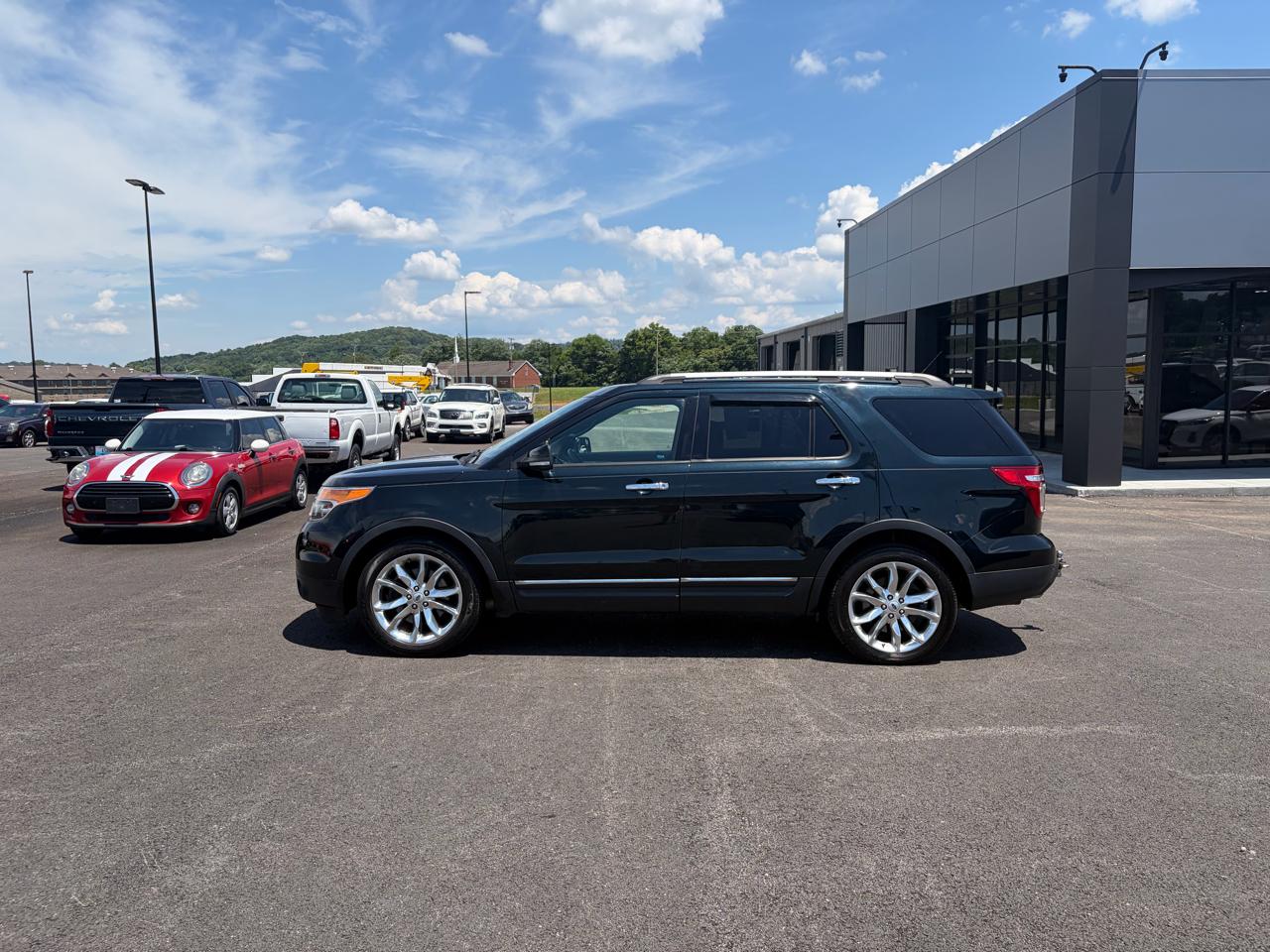 Ford Explorer FWD 4dr XLT 2014