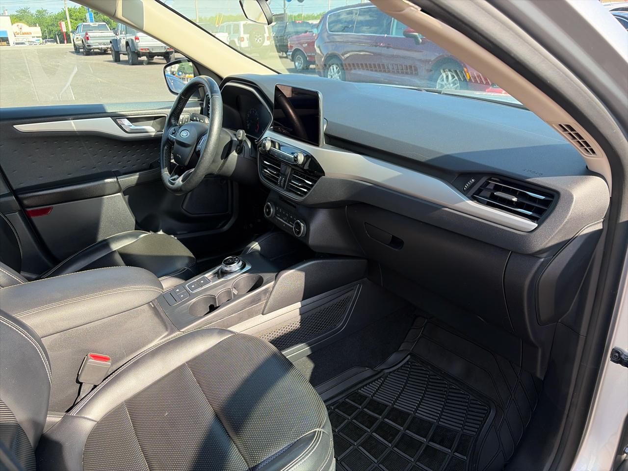 Ford Escape SEL FWD 2020