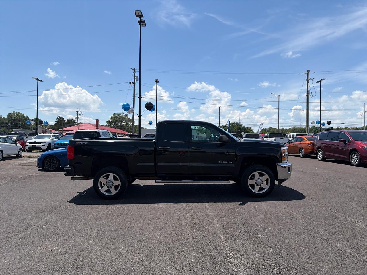 Chevrolet Silverado 2500HD 4WD Double Cab 144.2" LT 2015