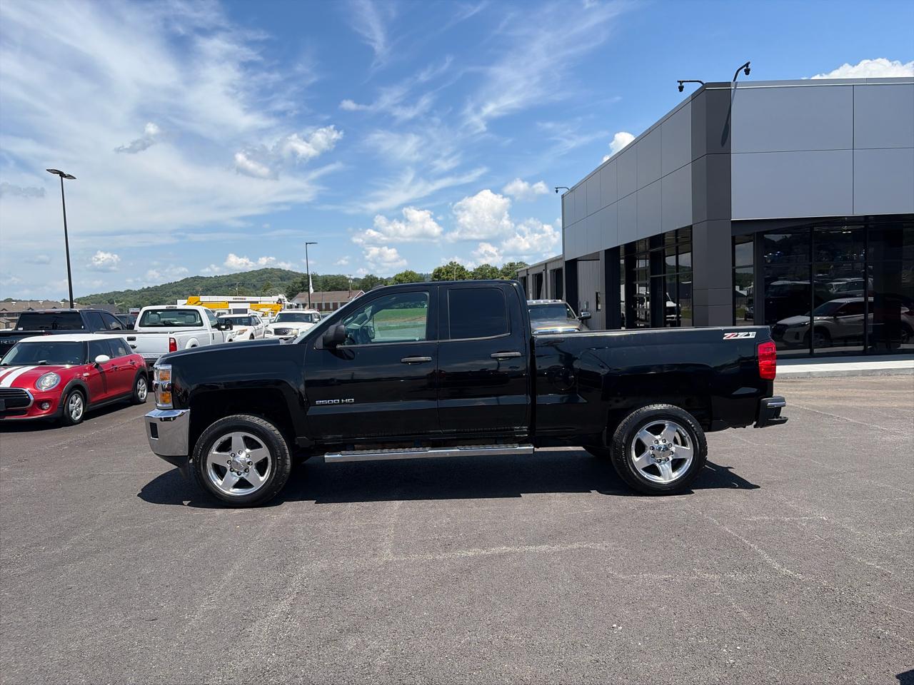 Chevrolet Silverado 2500HD 4WD Double Cab 144.2" LT 2015