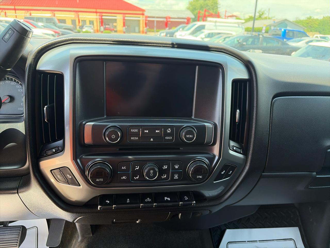 Chevrolet Silverado 2500HD 4WD Double Cab 144.2" LT 2015