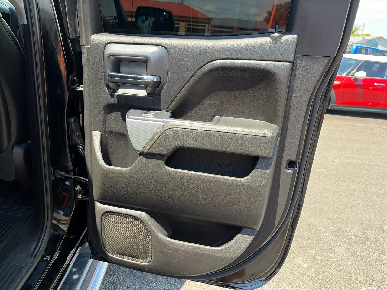 Chevrolet Silverado 2500HD 4WD Double Cab 144.2" LT 2015